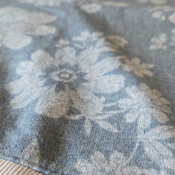 Time and Tru Relaxed Fit Twin Lightweight Pull Over Shirts! - Picture 10 of 10